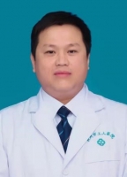 黄健