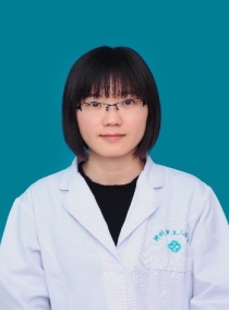 何亮