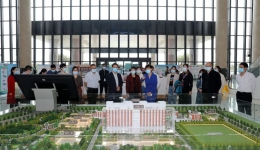 贺州市人民医院一行18人到我院交流访问