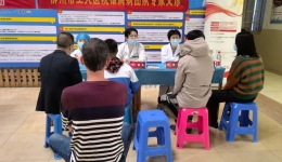 我为群众办实事｜我院皮肤科开展“心连心，爱无银”世界银屑病日活动