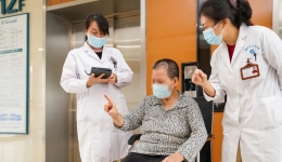 多学科博士团队携手，为帕金森患者“重启人生”