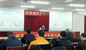 助力春运 | 柳州市工人医院新冠疫情防控宣讲进车站
