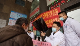 广西日报 | 柳州市工人医院开展医联体联盟党建暨百名博士下基层活动