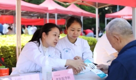 网络中国节·重阳节|情满金秋，欢度重阳——柳州市工人医院老年医学科开展重阳节系列活动