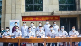 我为群众办实事 | 柳工医银屑病MDT团队开展“世界银屑病日”义诊活动