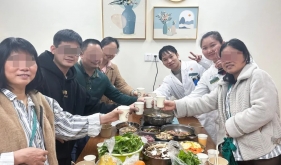 网络中国节·春节｜医院里别样的年夜饭