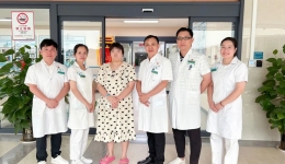 广西首例！我院达芬奇机器人甲状腺手术﻿再添“新突破”——经颏下入路颈淋巴结清扫术