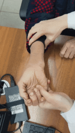 4月28日.gif