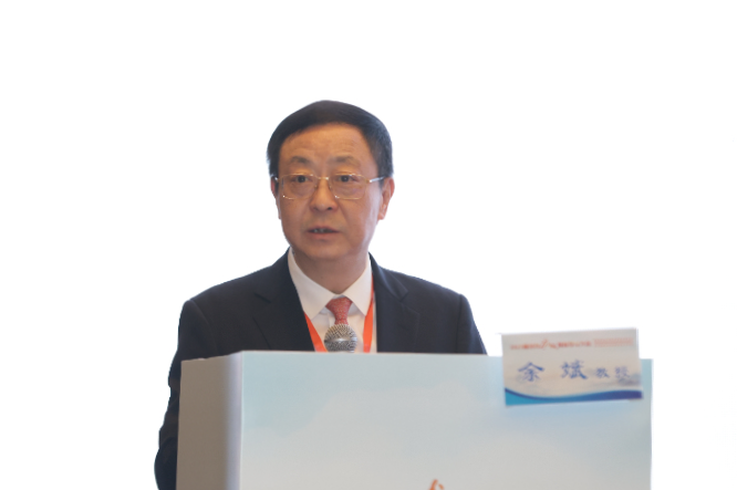 3-余斌.JPG