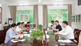 做好坚强后盾、助力乡村振兴——柳州市工人院党委书记李兵一行到融安县大良镇开展乡村振兴调研工作
