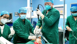 惊！8岁男孩肺部吸入4厘米铁钉，工医专家深夜援驰巧取