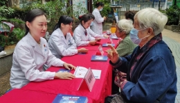 “全民健康大讲堂”进社区第七站丨柳州市工人医院举行“联合国糖尿病日”专题活动