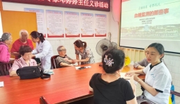 我院内分泌科专家走进社区开展科普讲座和健康咨询活动