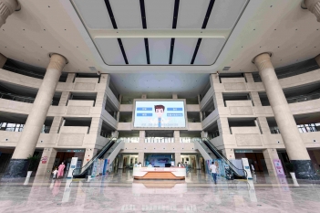 新总院门诊大厅